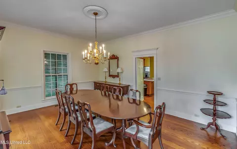Dining - 2063 Brecon Dr, Jackson, MS 39211 photo 4 of 6