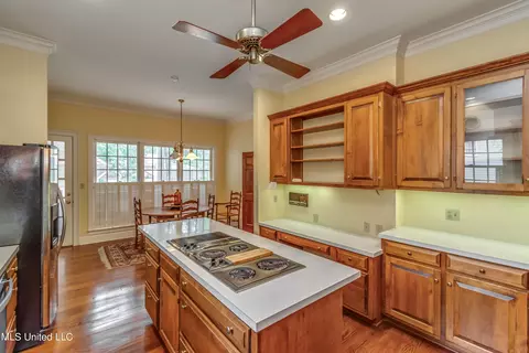 Kitchen - 2063 Brecon Dr, Jackson, MS 39211 photo 3 of 7