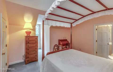 Bedroom - 2063 Brecon Dr, Jackson, MS 39211 photo 7 of 16