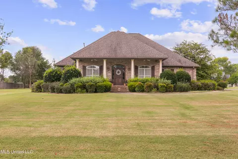 104 Sagefield Sq, Canton, MS 39046