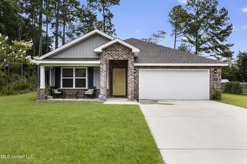3500 N 9th St, Ocean Springs, MS 39564