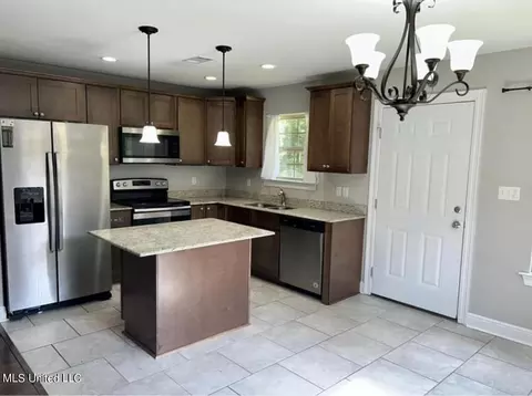 Kitchen - 900 Mitchell St, Picayune, MS 39466 photo 1 of 1