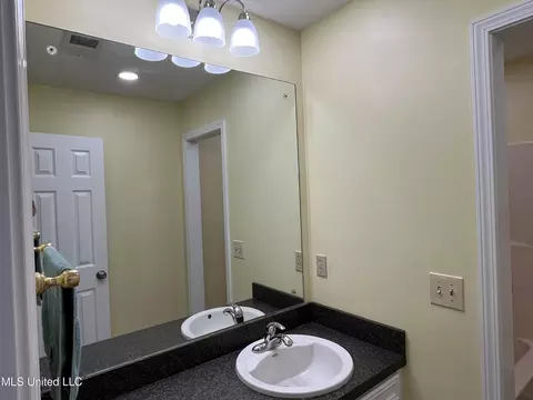 Bath - 214 Boteler Rd, Florence, MS 39073 photo 2 of 3
