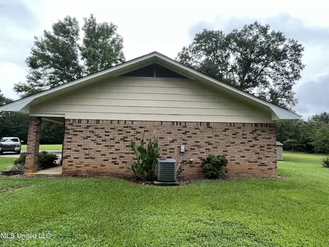 Exterior - 214 Boteler Rd, Florence, MS 39073 photo 3 of 22