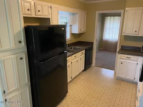 Kitchen - 107 Oak Park Dr, Forest, MS 39074 photo 1 of 2