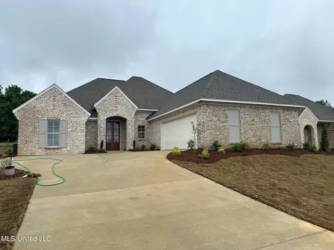 127 Lewis Farms Dr, Madison, MS 39110