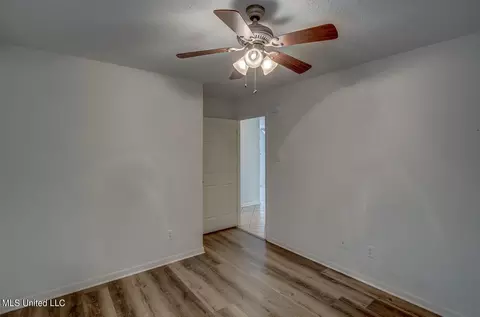 Bedroom - 1437 Chime Cv, Hernando, MS 38632 photo 3 of 5