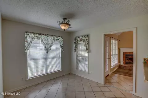 Entry Way - 1437 Chime Cv, Hernando, MS 38632 photo 1 of 2