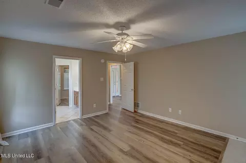 Bedroom - 1437 Chime Cv, Hernando, MS 38632 photo 4 of 5