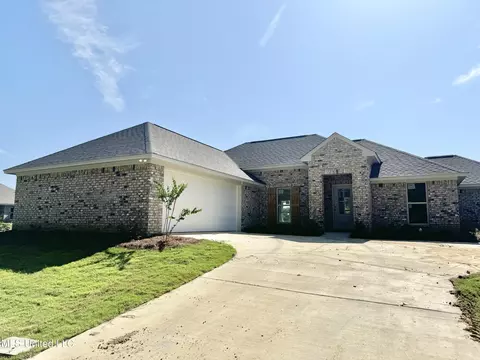 648 Westfield Dr, Pearl, MS 39208