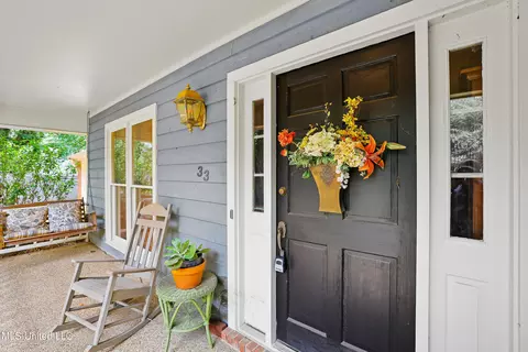 Exterior - 33 Moss Woods Pl, Madison, MS 39110 photo 2 of 16