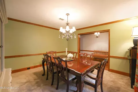 Dining - 33 Moss Woods Pl, Madison, MS 39110 photo 1 of 4
