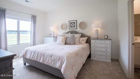 Bedroom - 34 Pine St, Byhalia, MS 38611 photo 1 of 5