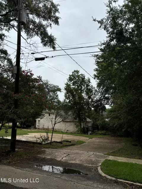 1203 Pinehurst St, Jackson, MS 39202 photo 3