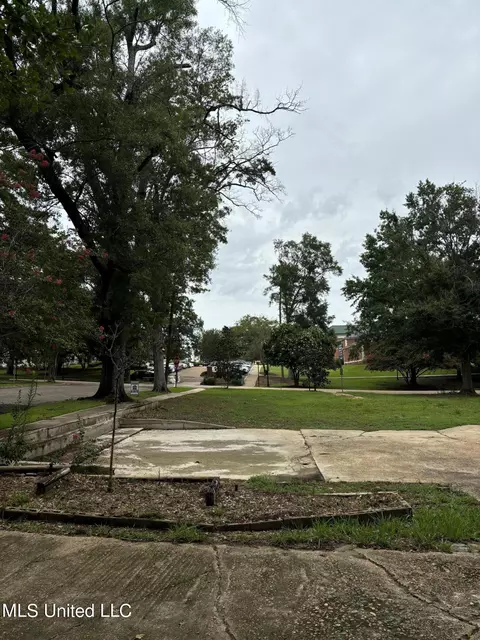 1203 Pinehurst St, Jackson, MS 39202 photo 17