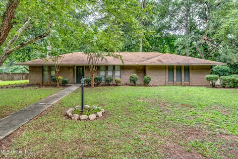 833 Fortenberry Dr, Monticello, MS 39654