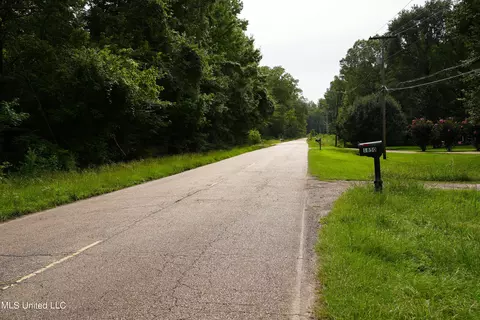 1850 Thigpen Road Rd, Raymond, MS 39154