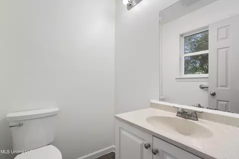 Bath - 6 Leisha Dr, Long Beach, MS 39560 photo 1 of 2