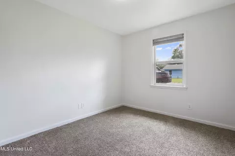 Bedroom - 6 Leisha Dr, Long Beach, MS 39560 photo 4 of 4