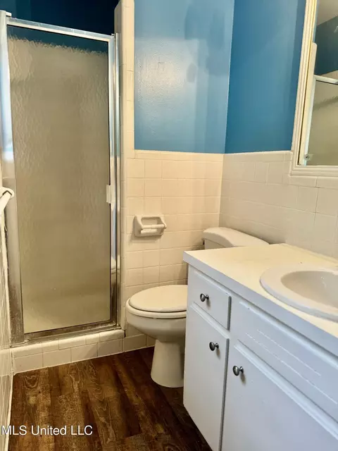 Bath - 1303 Dorgan St, Jackson, MS 39204 photo 3 of 3