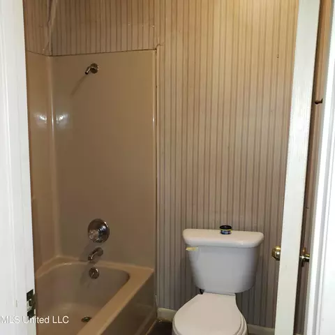 1726 Dianne Dr, Jackson, MS 39204 photo 7