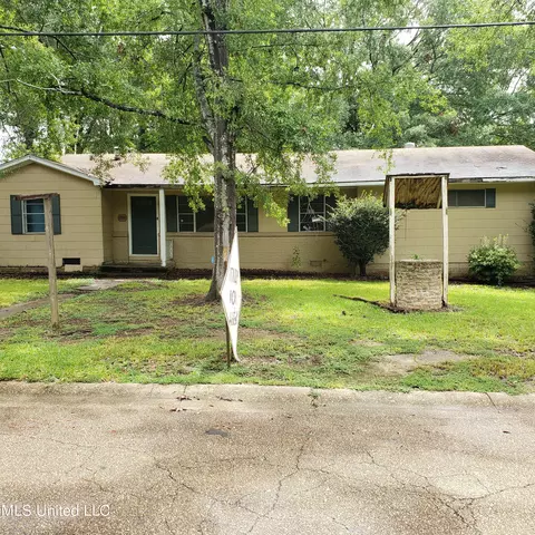 1726 Dianne Dr, Jackson, MS 39204