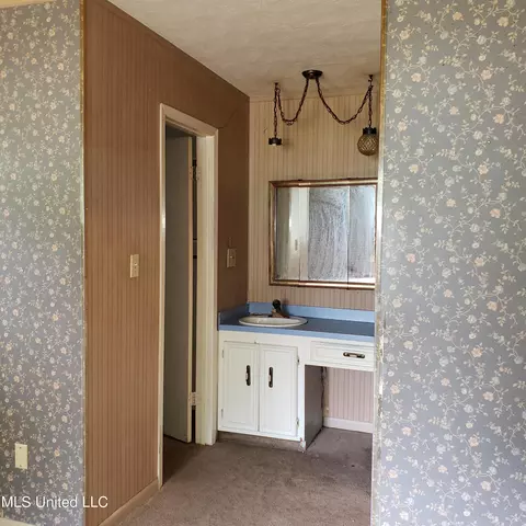 1726 Dianne Dr, Jackson, MS 39204 photo 6