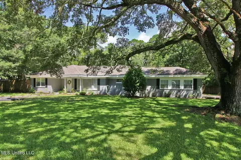 8520 Pointe Aux Chenes Rd, Ocean Springs, MS 39564