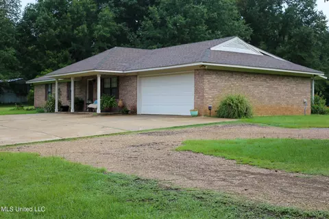 563 Seventh Day Road Rd, Florence, MS 39073 photo 3