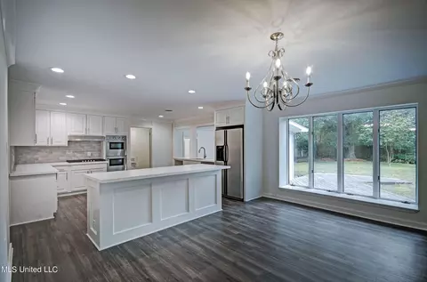 Kitchen - 1806 Ridgeover Pl, Jackson, MS 39211 photo 1 of 3