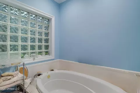 Bath - 23355 Mitchell Rd, Picayune, MS 39466 photo 3 of 5