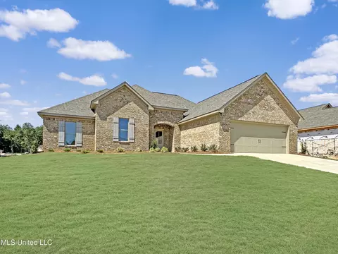 766 Magnolia Point Cir, Pearl, MS 39208