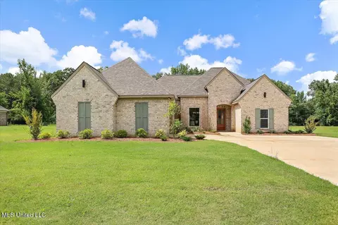 1015 Mullican Rd, Florence, MS 39073
