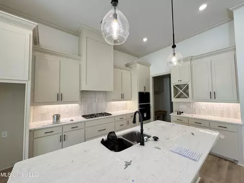 1037 Mullican Rd, Florence, MS 39073 photo 5