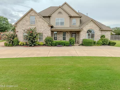1296 Holly Springs Rd, Hernando, MS 38632