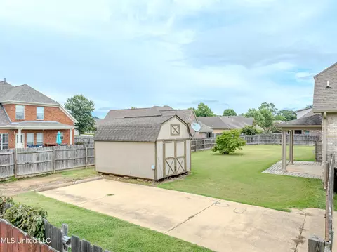 Exterior - 1296 Holly Springs Rd, Hernando, MS 38632 photo 6 of 13