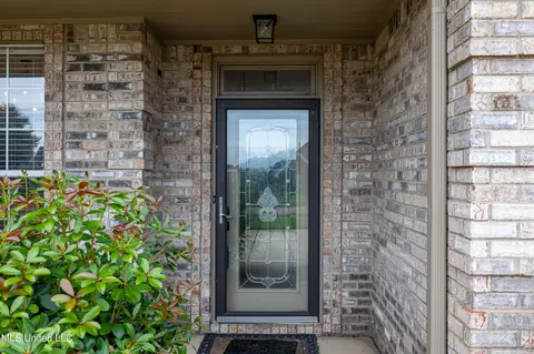 Entry Way - 1296 Holly Springs Rd, Hernando, MS 38632 photo 1 of 2