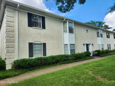 5025 Wayneland Dr #F1, Jackson, MS 39211