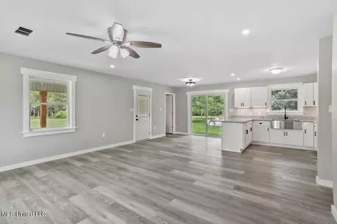17443 Saucier Lizana Rd, Saucier, MS 39574 photo 6