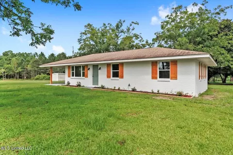 17443 Saucier Lizana Rd, Saucier, MS 39574 photo 2