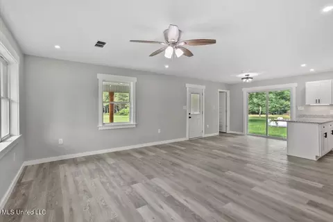 17443 Saucier Lizana Rd, Saucier, MS 39574 photo 5