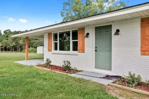 17443 Saucier Lizana Rd, Saucier, MS 39574 photo 4