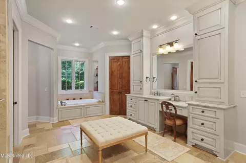 Bath - 531 Hoy Rd, Madison, MS 39110 photo 1 of 6