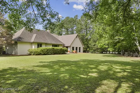 Exterior - 531 Hoy Rd, Madison, MS 39110 photo 10 of 10