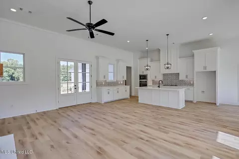 1025 Mullican Rd, Florence, MS 39073 photo 5