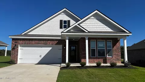 34 Ozark Dr, Byhalia, MS 38611