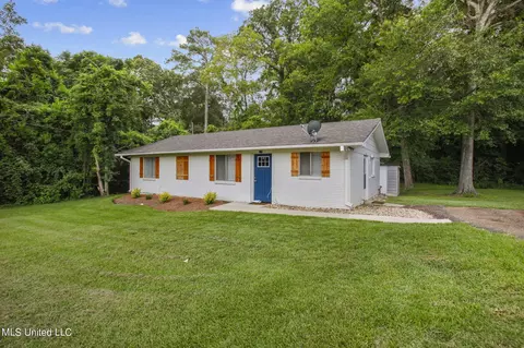 126 Overby St, Brandon, MS 39042