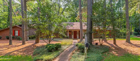 205 Woodridge Dr, Yazoo City, MS 39194