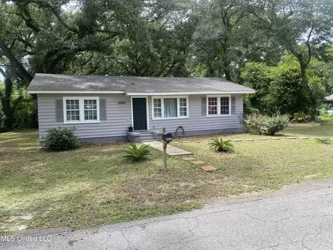 2205 Oak Ave, Gulfport, MS 39507