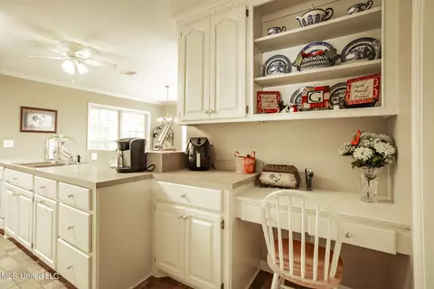 210 Cherry Bark Dr, Brandon, MS 39047 photo 9